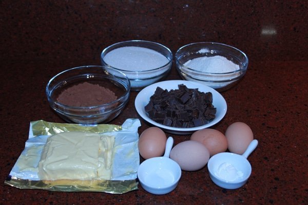 Brownie Recipe for Bad, Bad, But Oh So Good Brownies! | A delicious and super easy brownie recipe. These brownies are a hit at every party. It's my most requested brownie recipe among friends :) | http://www.cakieshq.com | Step 01