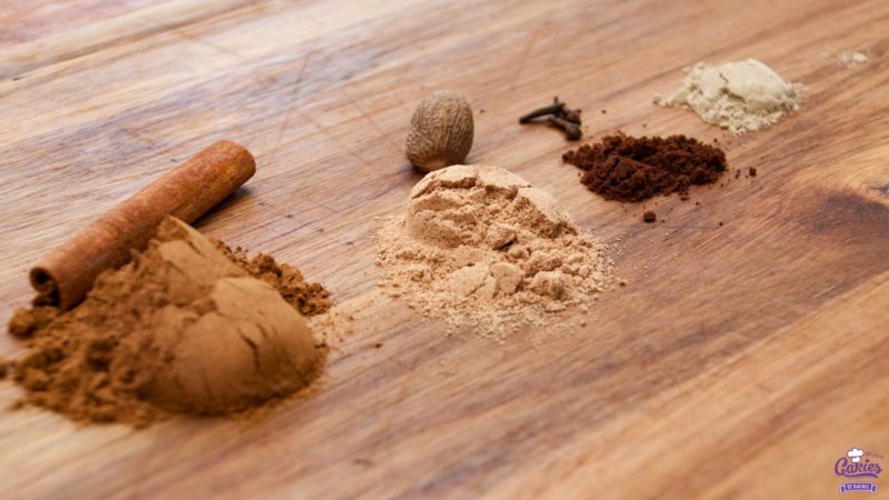 Spekkoek Spice Mix Recipe (Lapis Spice) | Spekkoek spice mix is used in a Dutch-Indonesian layered cake called Spekkoek. A fragrant mix of spices consisting of cinnamon, clove, nutmeg and cardamom. | http://www.cakieshq.com | Ingredients